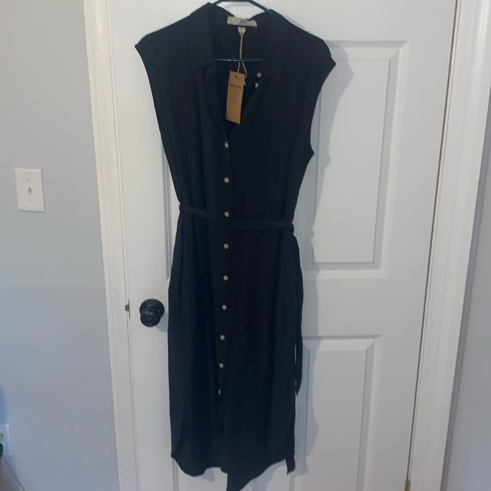 NWT long thread and supply dress black with pockets button up